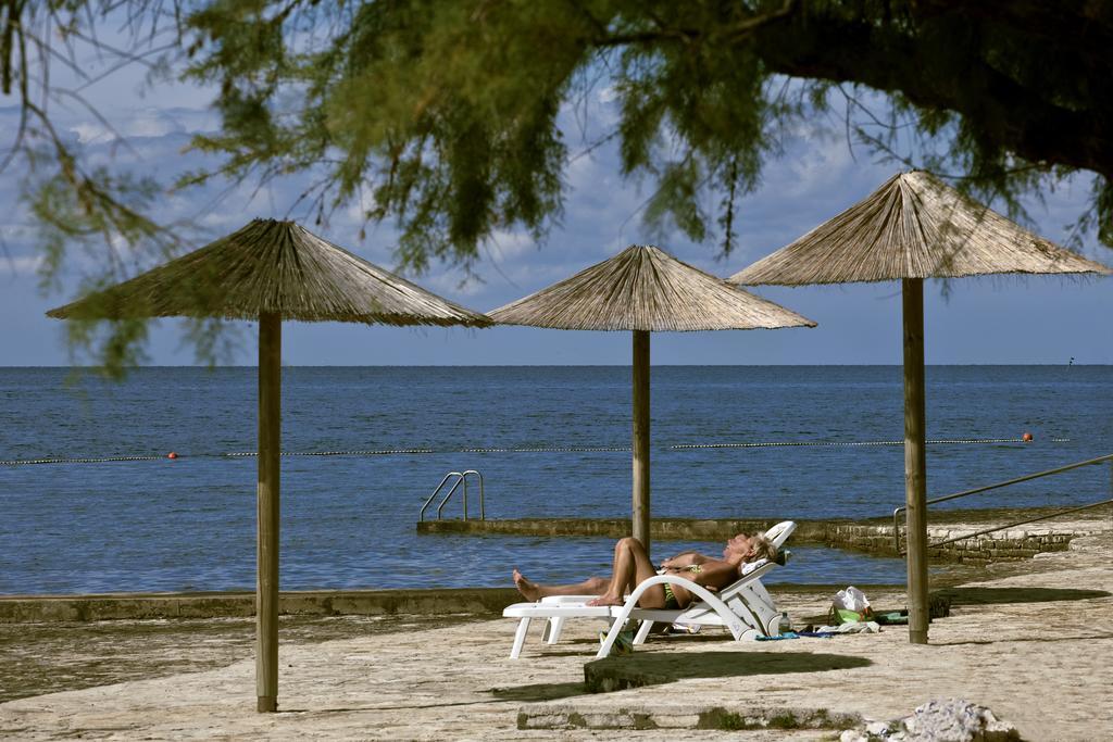 Apartments Galijot Plava Laguna Porec Bagian luar foto