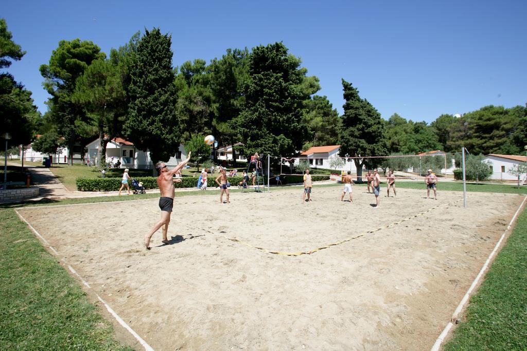 Apartments Galijot Plava Laguna Porec Bagian luar foto
