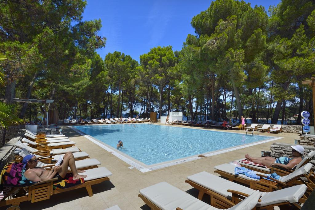 Apartments Galijot Plava Laguna Porec Ruang foto